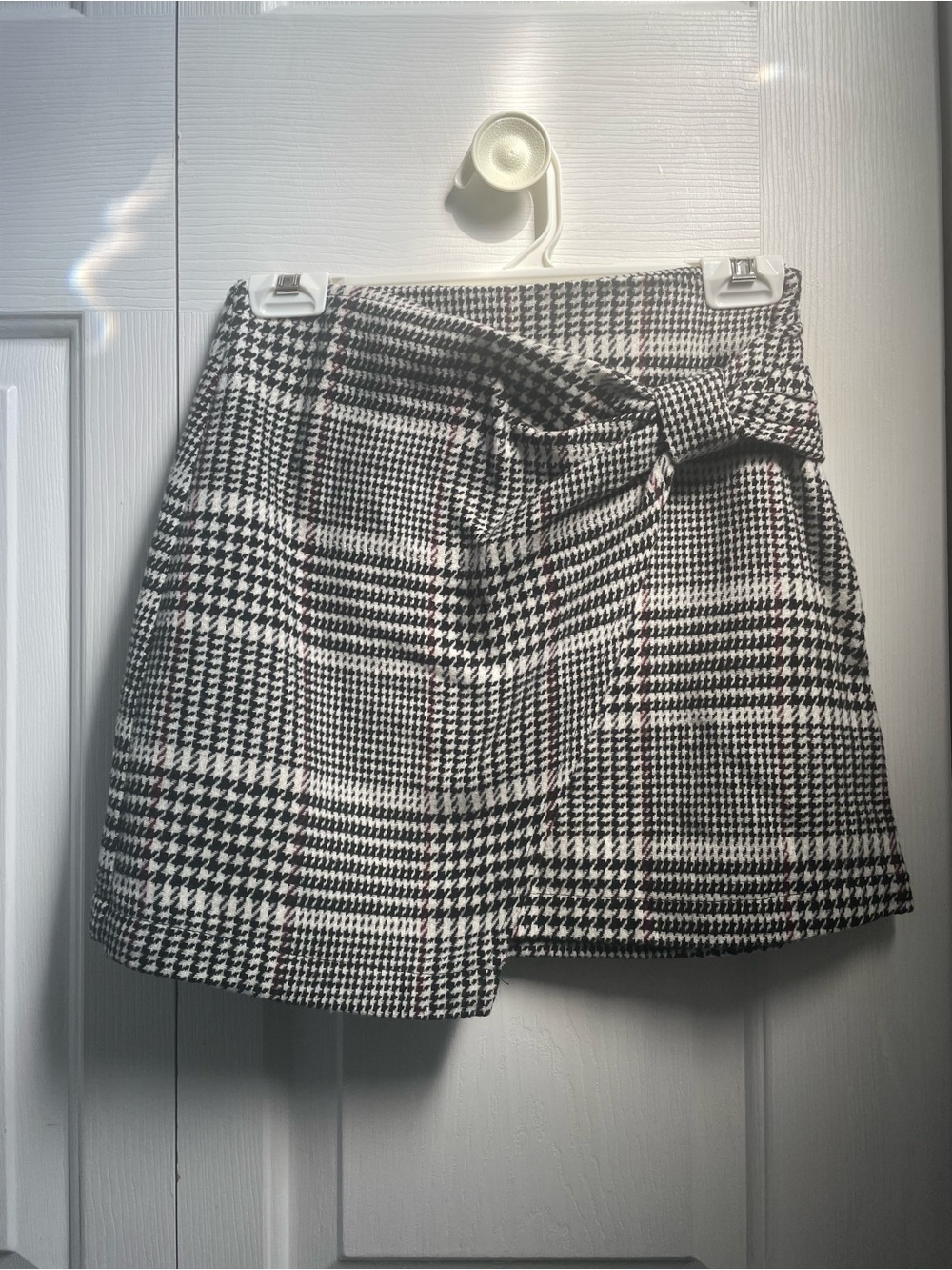 Forever 21 Black and White Plaid Mini Skirt with Front Bow - Size XS